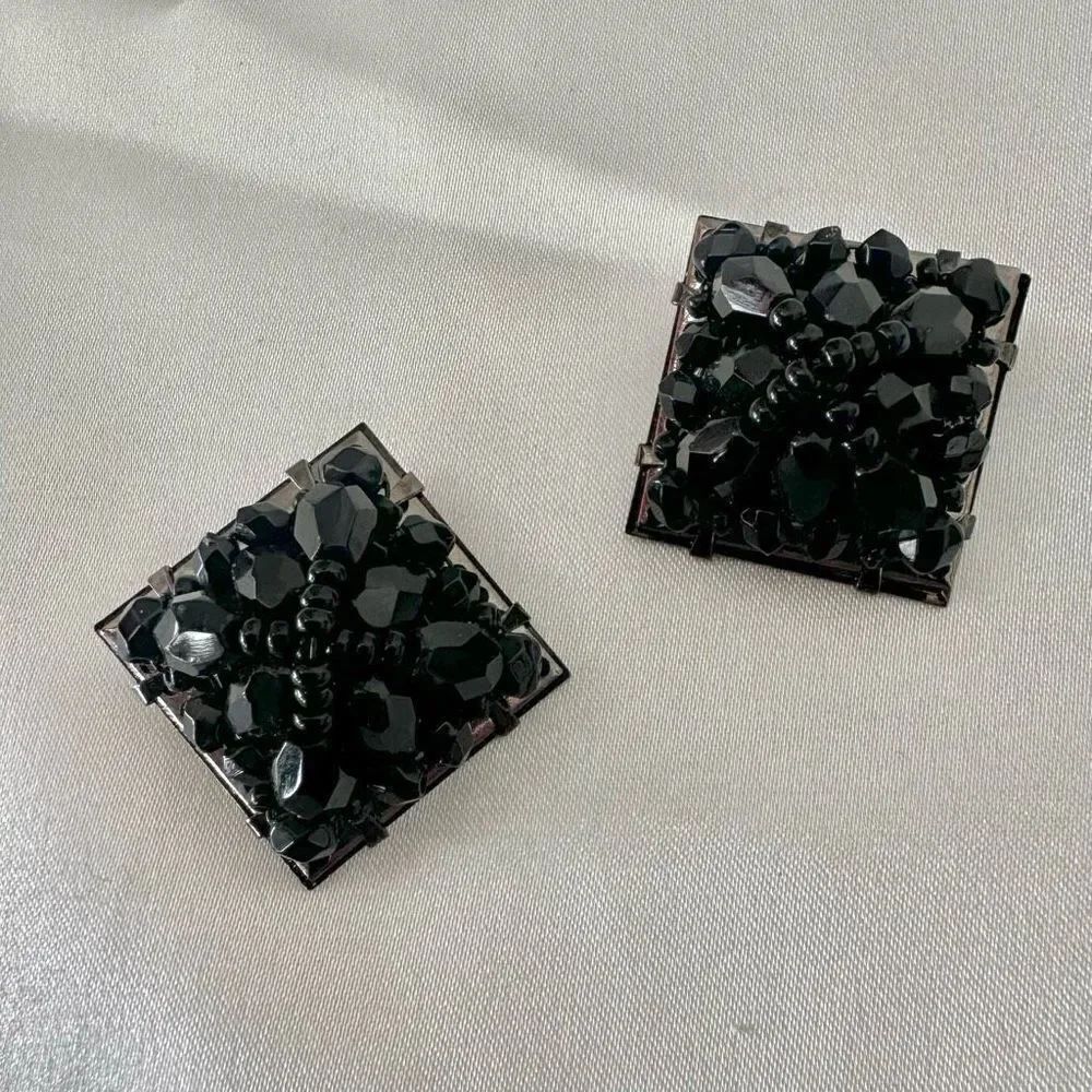 Liz Claiborne black square cluster beaded clip earrings